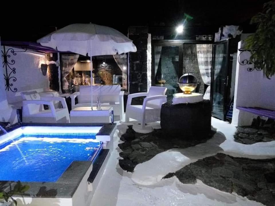 Aloelux Villa ! - Private Villa With Jacuzzi, Cinema ,Massage ,Wonderful View, Art Desing Villa Conil Εξωτερικό φωτογραφία