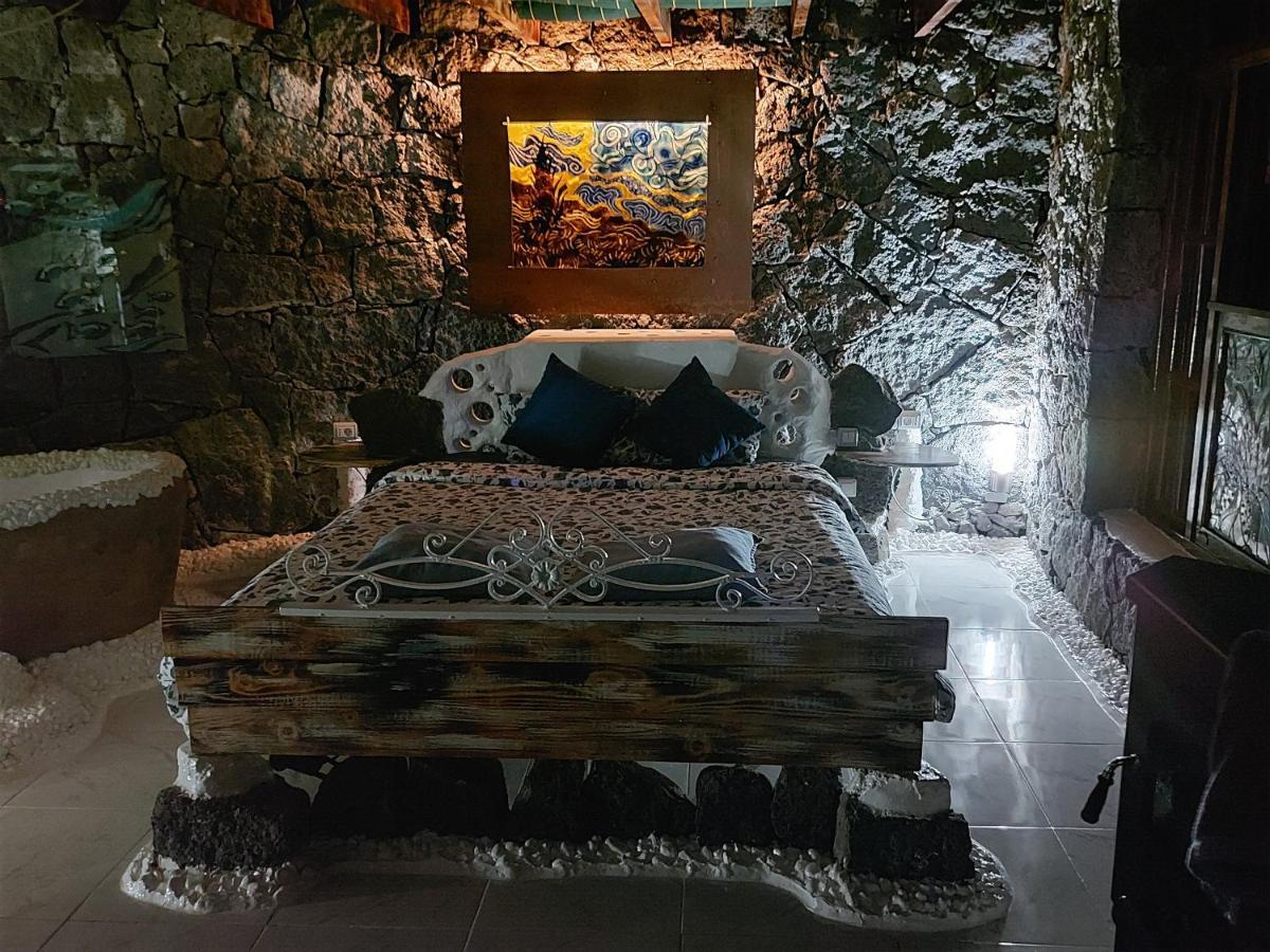 Aloelux Villa ! - Private Villa With Jacuzzi, Cinema ,Massage ,Wonderful View, Art Desing Villa Conil Εξωτερικό φωτογραφία