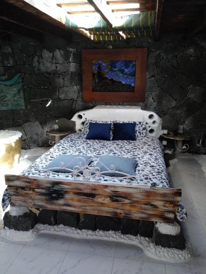Aloelux Villa ! - Private Villa With Jacuzzi, Cinema ,Massage ,Wonderful View, Art Desing Villa Conil Εξωτερικό φωτογραφία