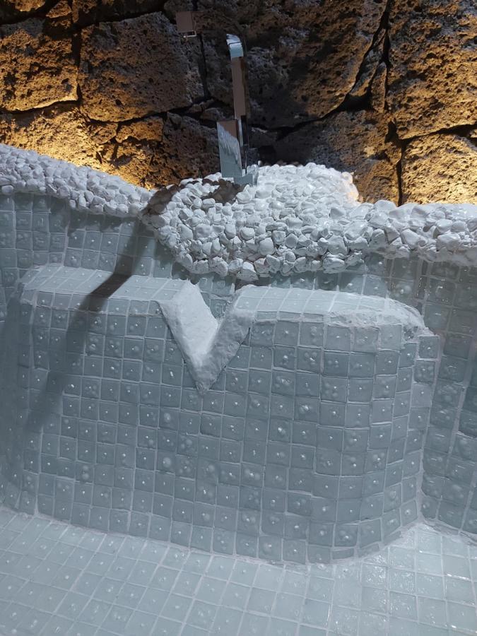 Aloelux Villa ! - Private Villa With Jacuzzi, Cinema ,Massage ,Wonderful View, Art Desing Villa Conil Εξωτερικό φωτογραφία