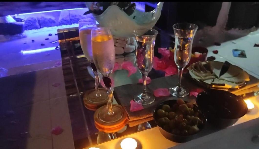 Aloelux Villa ! - Private Villa With Jacuzzi, Cinema ,Massage ,Wonderful View, Art Desing Villa Conil Εξωτερικό φωτογραφία