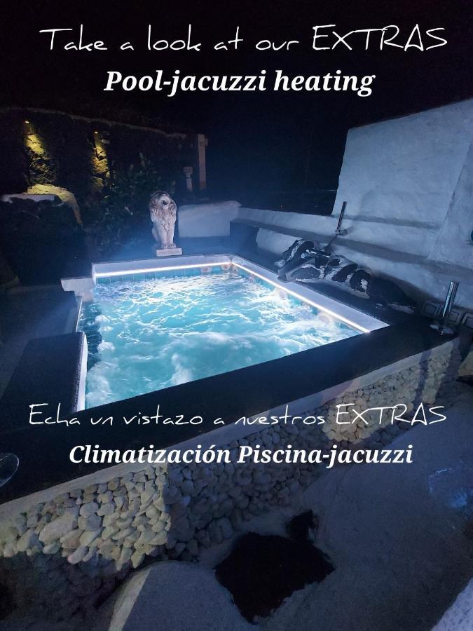 Aloelux Villa ! - Private Villa With Jacuzzi, Cinema ,Massage ,Wonderful View, Art Desing Villa Conil Εξωτερικό φωτογραφία